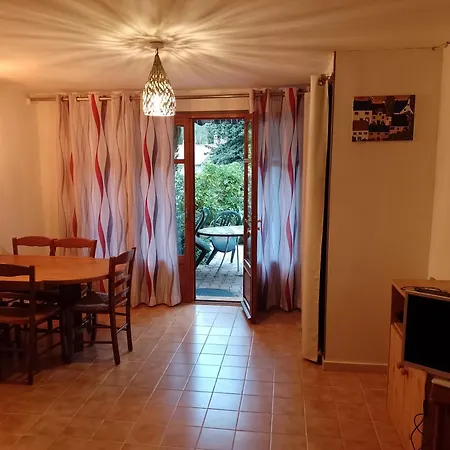 La Madrague Joli 2 Pieces- Et Pinede Apartamento *